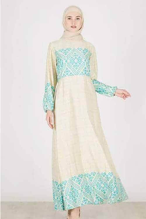 4. Model Long Dress Sederhana - Model Kebaya Muslim Untuk Orang Gemuk